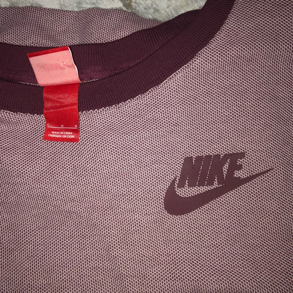 Brand New Nike Shirt !